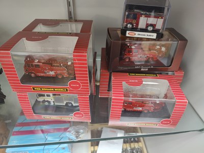 Lot 77 - 8 collectable fire brigade model vehicles boxed
