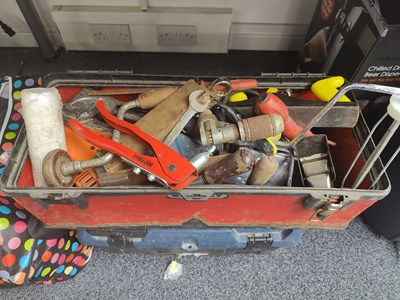 Lot 51 - 2 toolboxes with tools