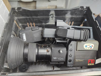 Lot 21 - National F10 Video Camera & Mic