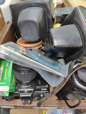 Lot 177 - Qty of Vintage & Modern Cameras