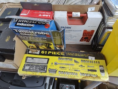 Lot 8 - 4 DIY tools