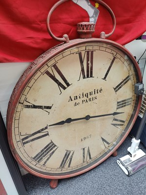 Lot 122 - Large pocket watch style clock