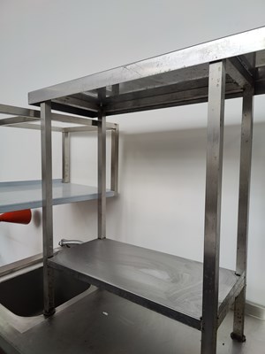 Lot 226 - Small catering table