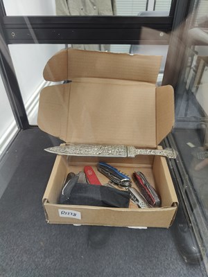 Lot 155 - Qty of Pen Knife's & Multitools