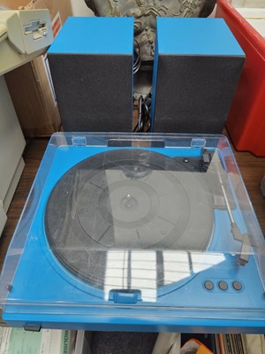 Lot 33 - Jam turntable and speakers in blue finish