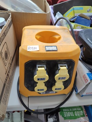 Lot 276 - Defender power and light 4 way 110v multi block