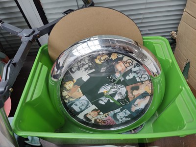 Lot 191 - Box containing Elvis themed clocks
