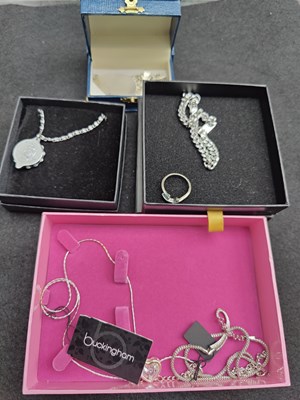 Lot 150 - Qty of misc jewellery in boxes