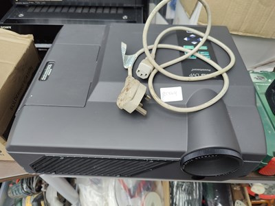 Lot 166 - Davis DVP Powerbeam Projector