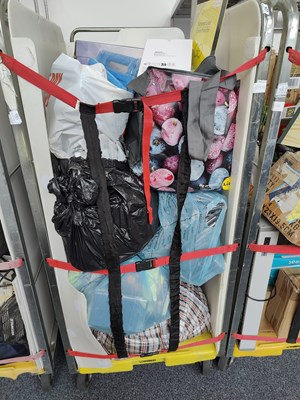 Lot 197 - Cage of cases