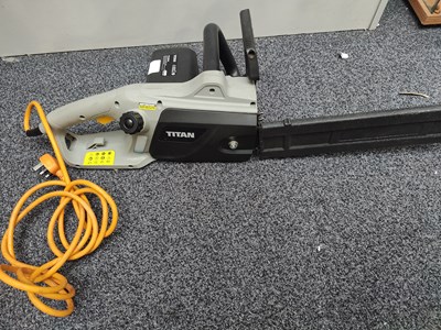 Lot 65 - Titan electric chainsaw