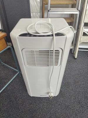 Lot 208 - Daewoo air cooler