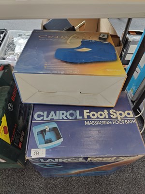 Lot 214 - Clairol foot spa and heated slippers bundle