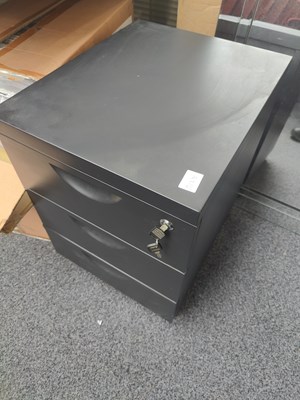 Lot 190 - 3 Drawer cabinet