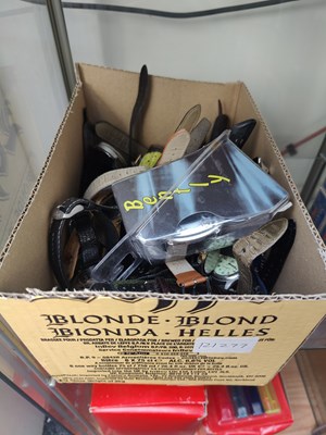 Lot 117 - Box of asstd watches