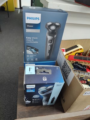 Lot 1 - 3 sealed Phillips electric razors