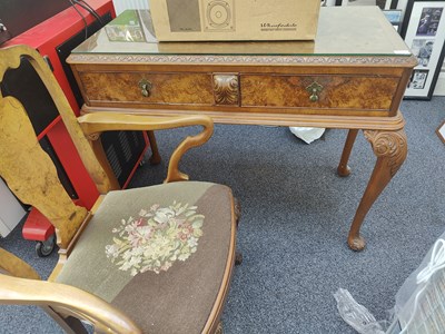 Lot 139 - Antique walnut burr free standing service console table with internal drawer dividers and queen Anne formed legs similar items have sold in antique auctions recently for £1800. Matching chair included