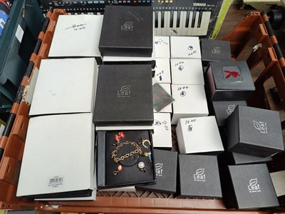 Lot 20 - Qty of assorted new costume jewellery