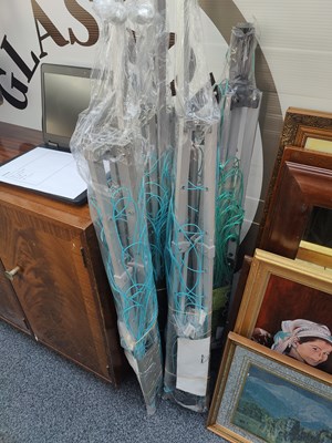Lot 131 - 4 garden clothes hangers including wall mounted variant
