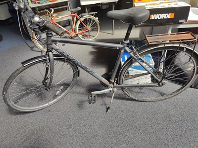 Lot 258 - Ridgeback hybrid gents bike with luggage rack