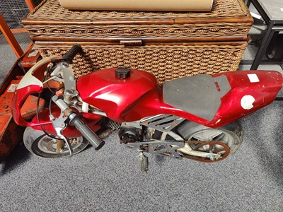 Lot 280 - Petrol mini moto