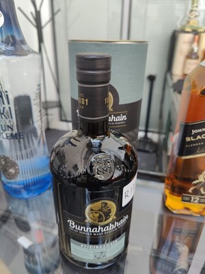 Lot 153 - Bunnahabhina Islay Single Malt Scotch Whisky