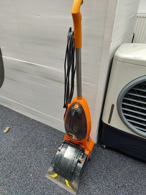 Lot 119 - VAX rapide carpet washer orange