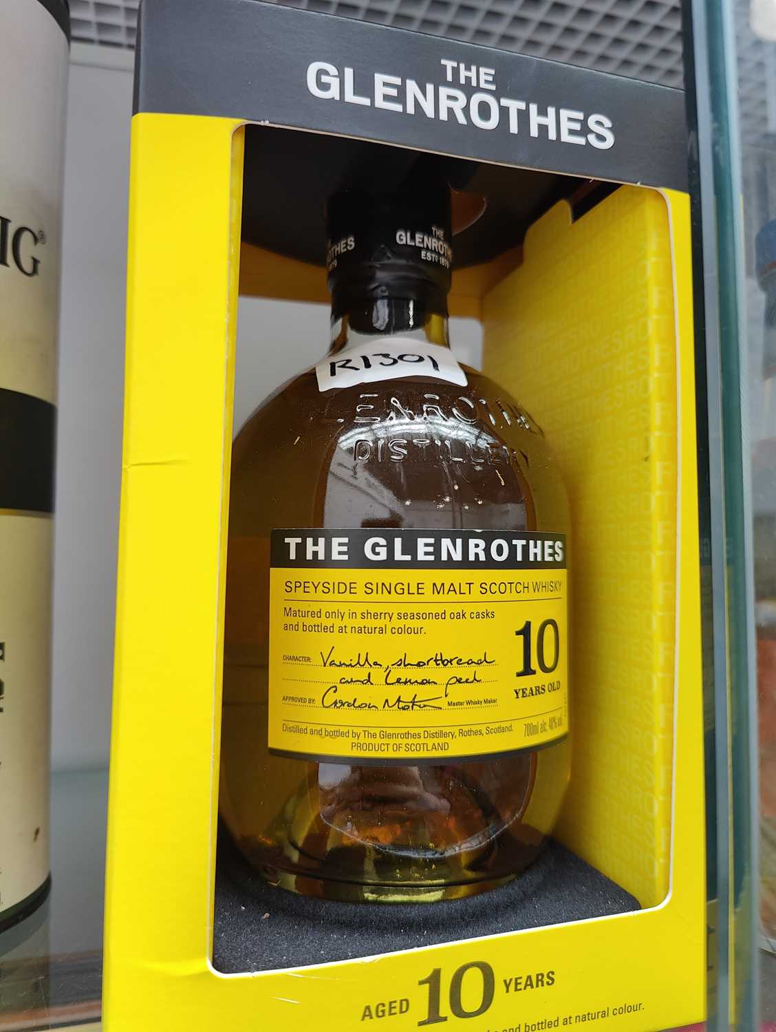 Lot 68 - The Glenrothes Speyside Single Malt Scotch Whisky 10year