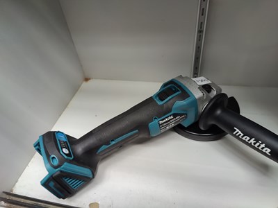 Lot 72 - Angle Grinder Bearing Makita Logo