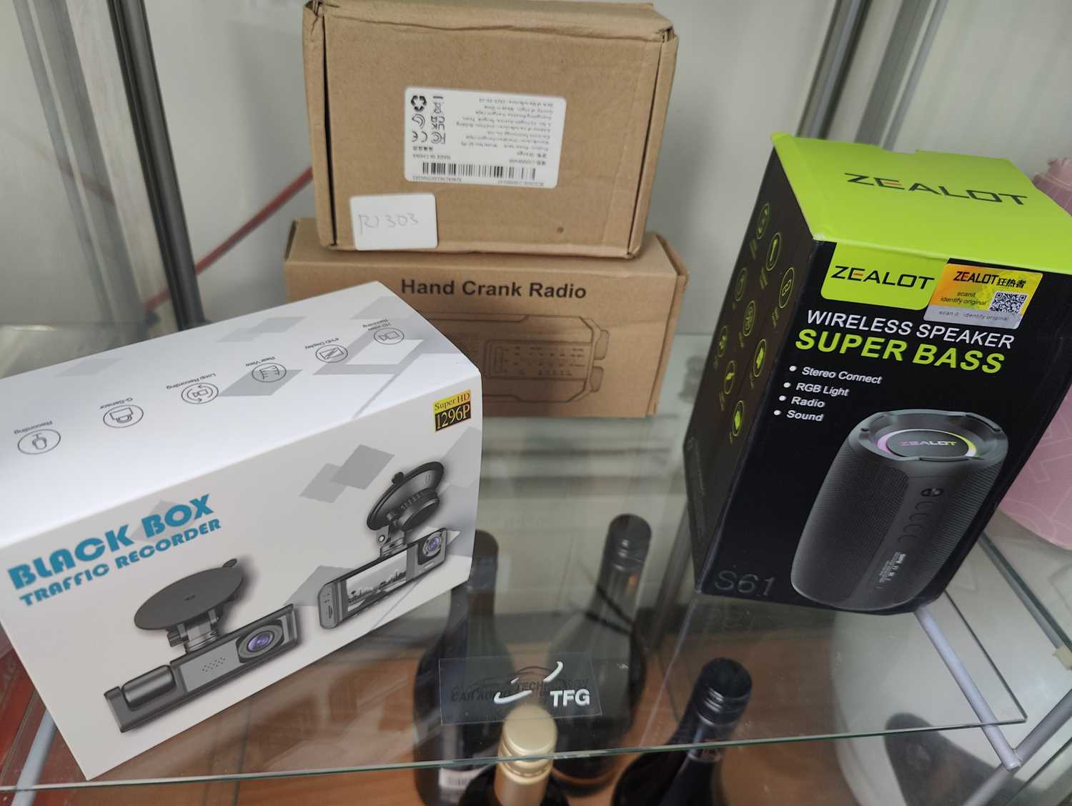 Lot 112 - Zealot wireless speaker, radio, power bank with torch and black box device