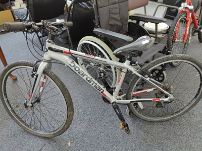 Lot 224 - Boardman grey bike