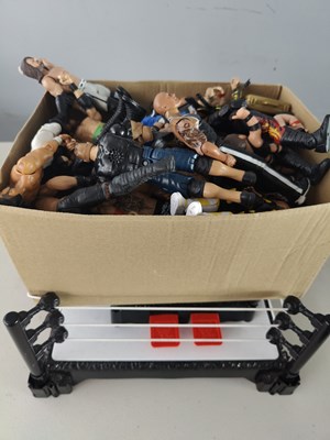 Lot 208 - Qty of WWE wrestlers and a ring