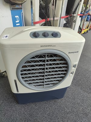Lot 238 - Honeywell air cooler