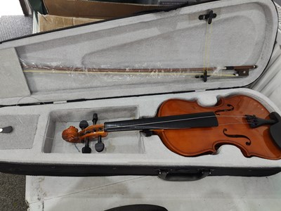 Lot 168 - Modern violin in black curry case with bow