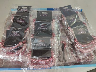 Lot 71 - 30 Sets of Costume Bracelets (£6 Each Retail)