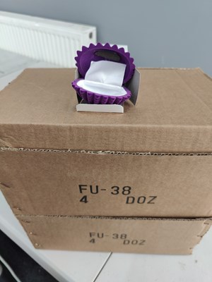 Lot 7 - 98 New Shell Ring Boxes